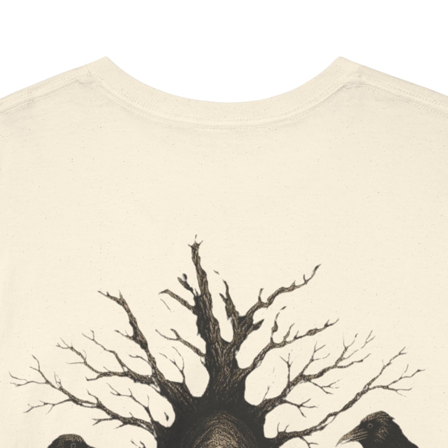 Camiseta hilos del Destino: La Mirada de las Nornas - Camiseta Crow's Valky
