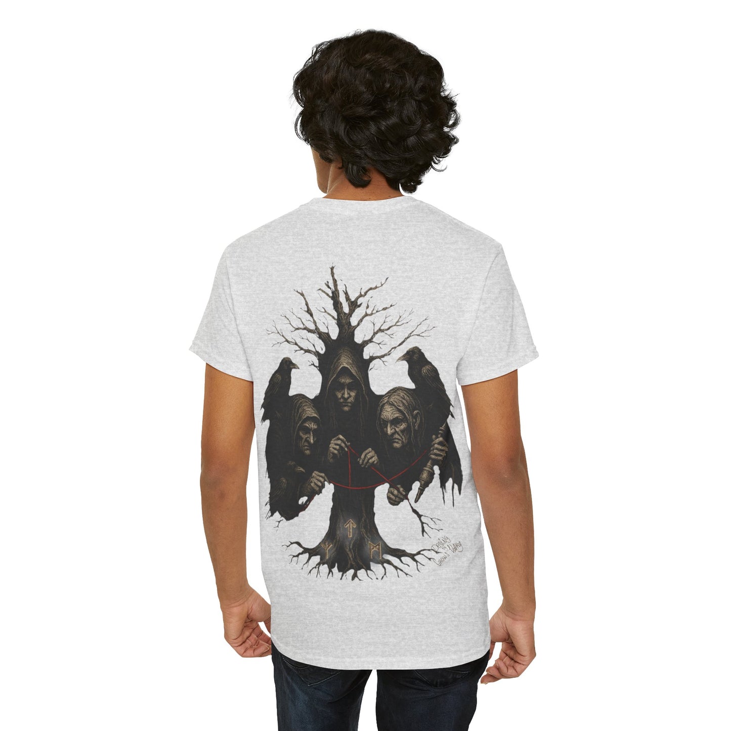 Camiseta hilos del Destino: La Mirada de las Nornas - Camiseta Crow's Valky