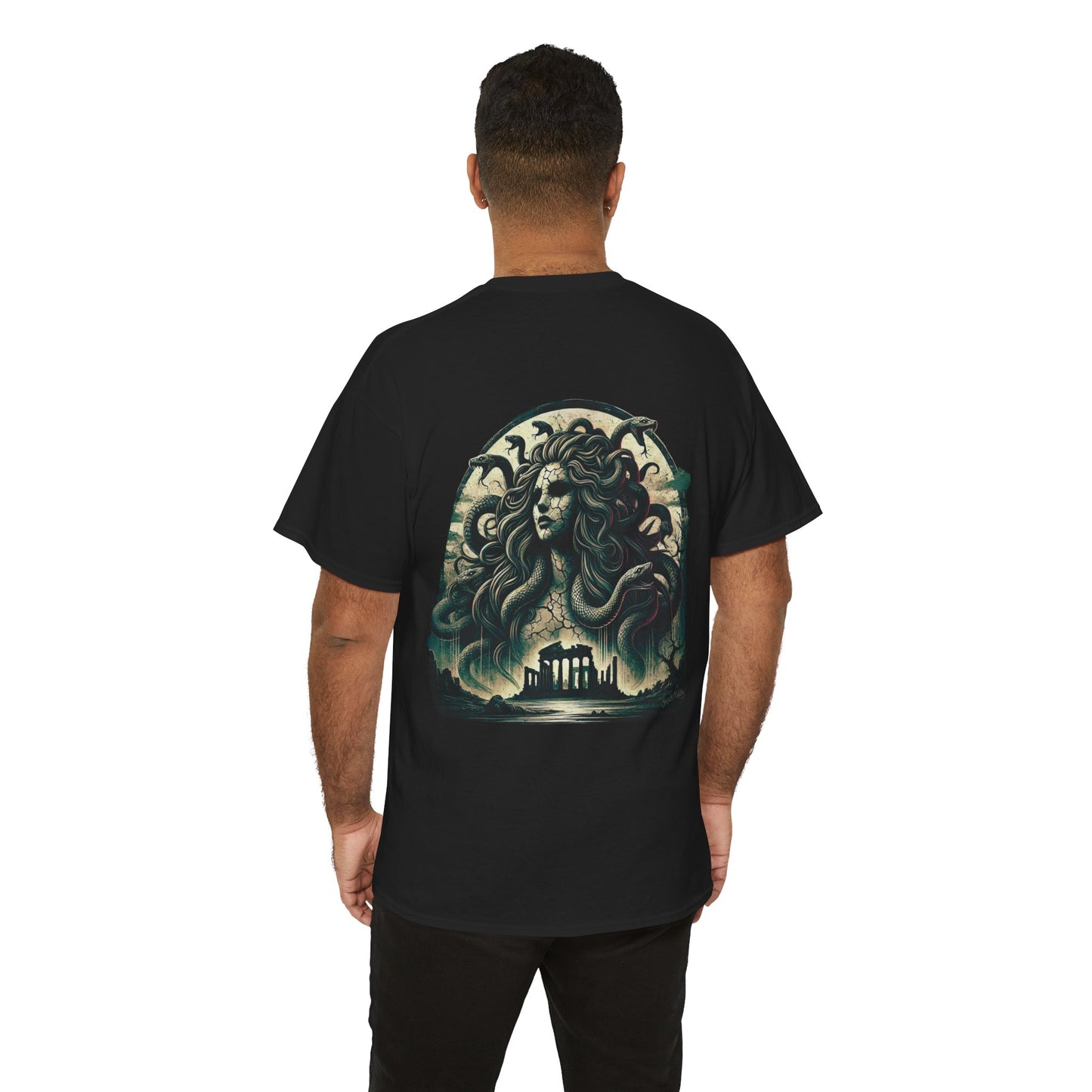 🌀 Camiseta Medusa & El Guerrero Maldito 🏛️