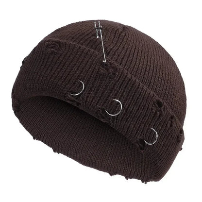 Gorro de Invierno Unisex con Aros Metálicos – Estilo Hip Hop & Urbano