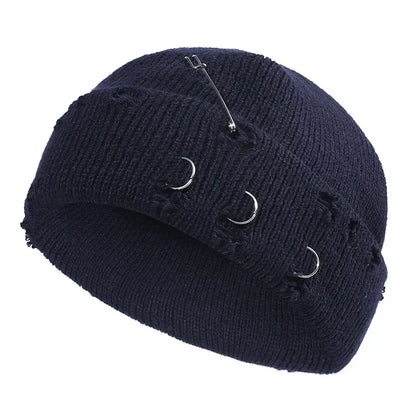 Gorro de Invierno Unisex con Aros Metálicos – Estilo Hip Hop & Urbano