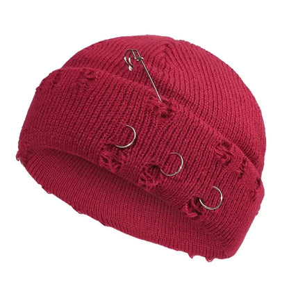 Gorro de Invierno Unisex con Aros Metálicos – Estilo Hip Hop & Urbano